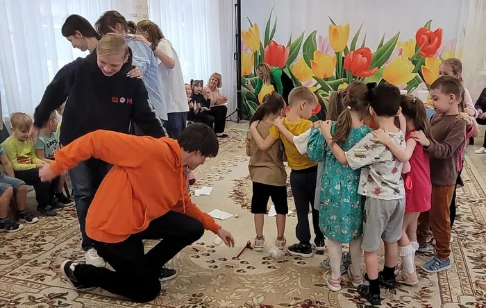 игра "Прокатись на мусоровозе"