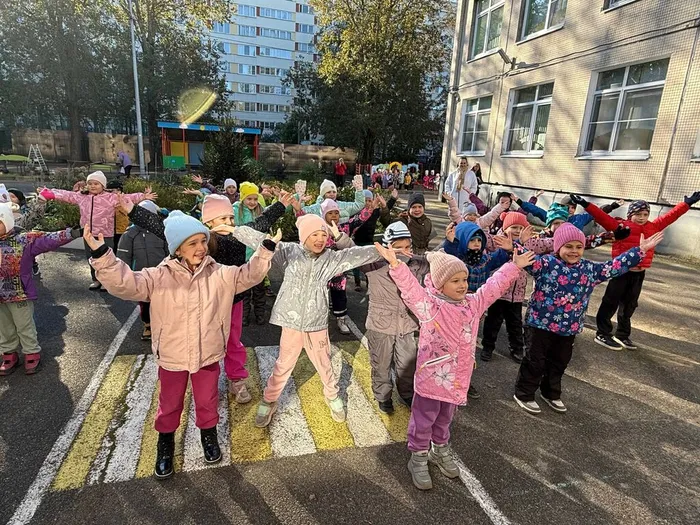 Здорово играть и правила повторять